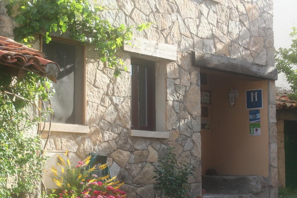 Hostal Rural Las Cuatro Calles San Martín del Pimpollar Esterno foto