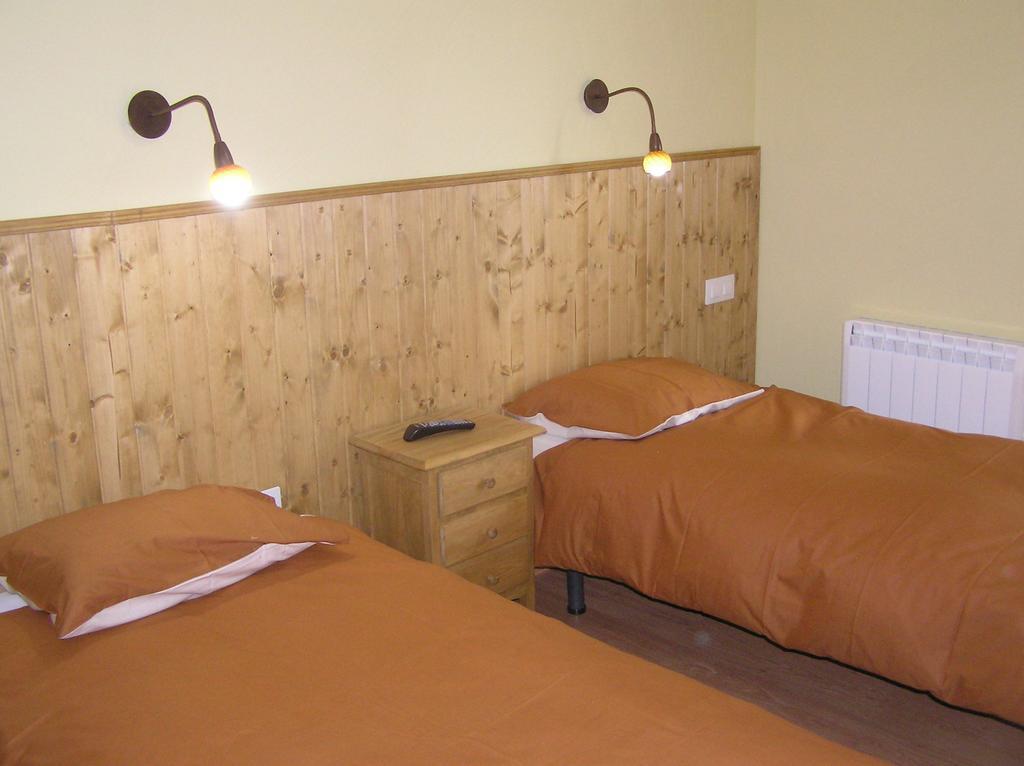 Hostal Rural Las Cuatro Calles San Martín del Pimpollar Esterno foto